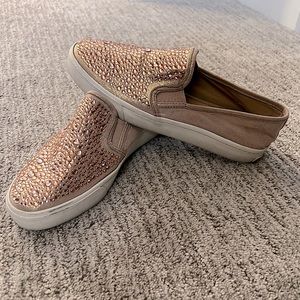 Inc size 6.5 studded shoe